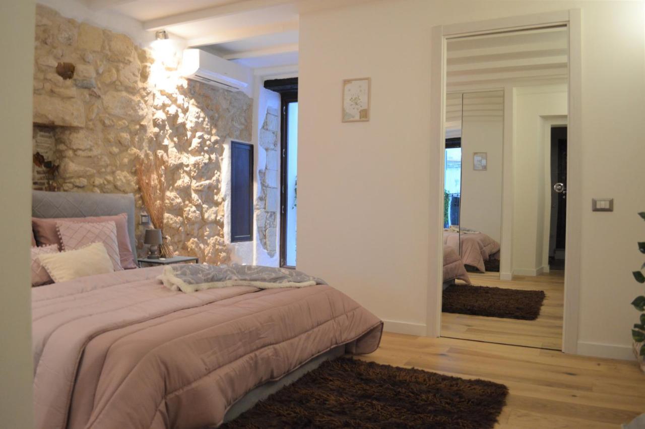 Domu 600 - Suite Mini Appartamento Cagliari Centro Storico المظهر الخارجي الصورة