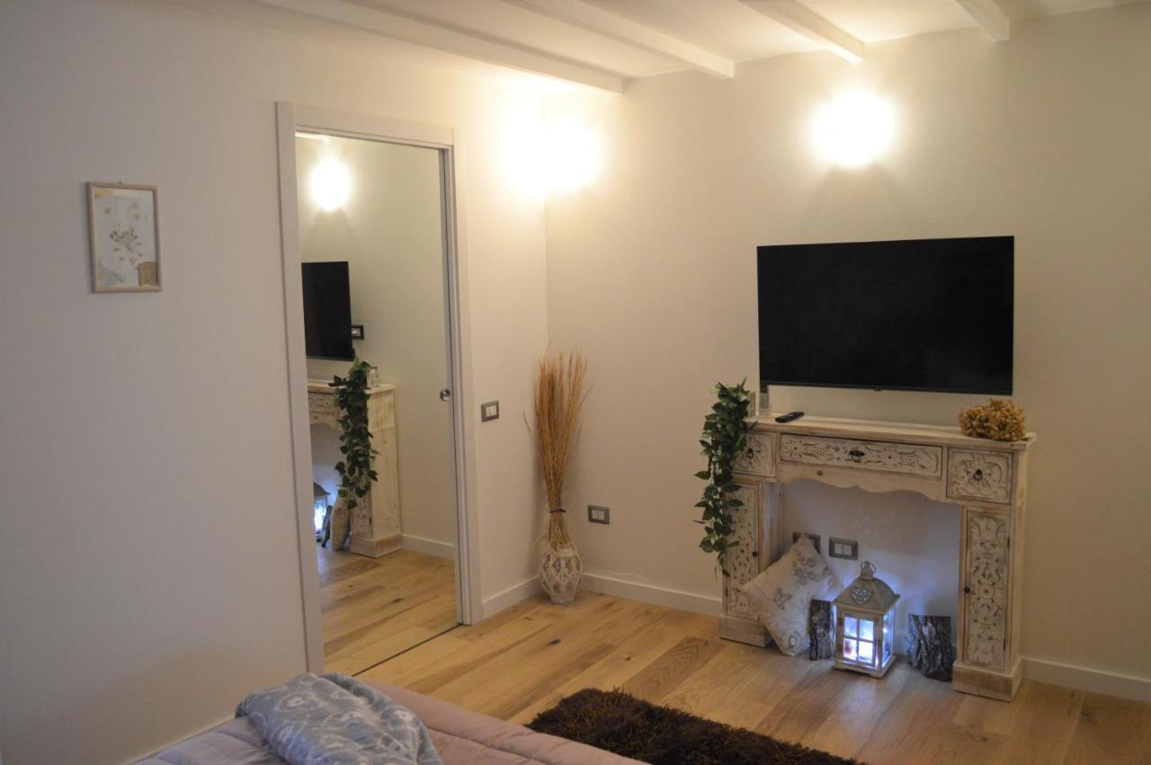 Domu 600 - Suite Mini Appartamento Cagliari Centro Storico المظهر الخارجي الصورة