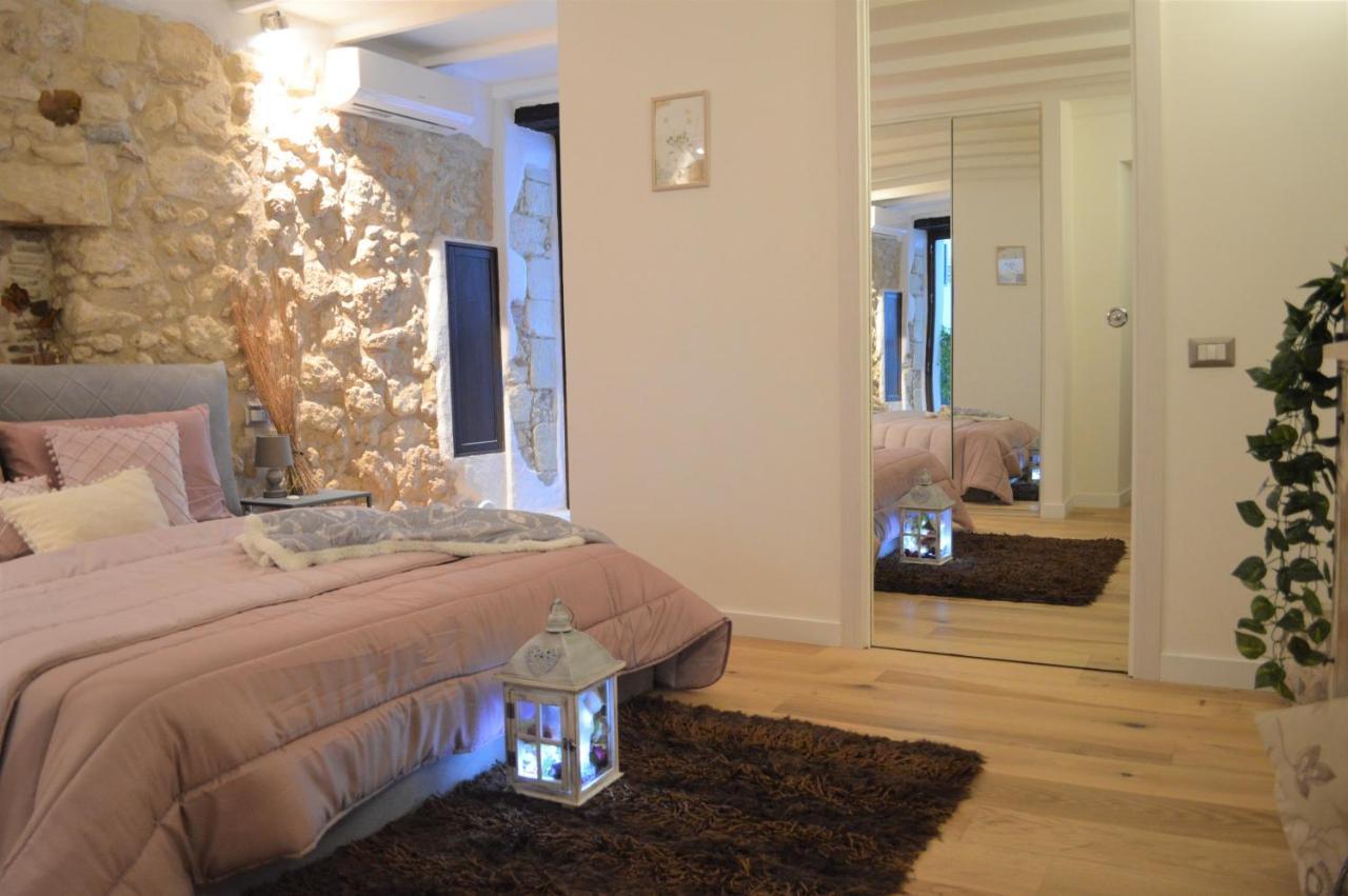 Domu 600 - Suite Mini Appartamento Cagliari Centro Storico المظهر الخارجي الصورة